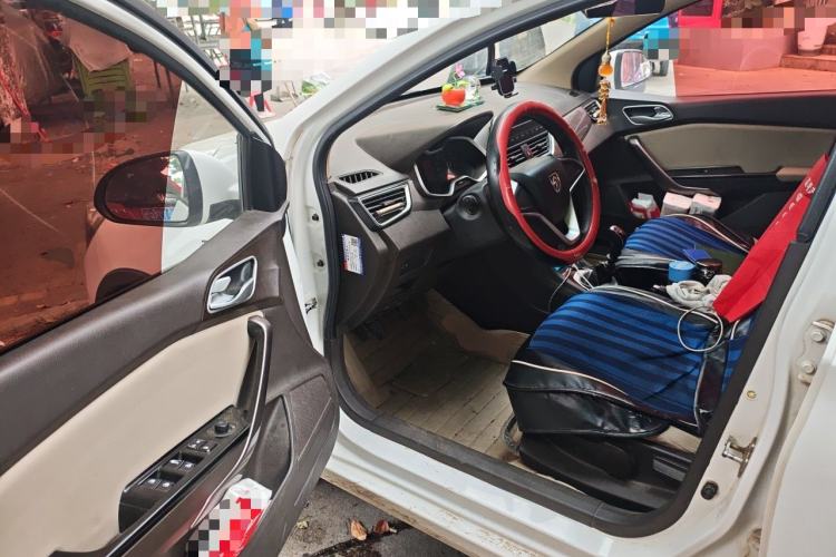 Used Baojun 310W 2017 1.5L Manual Comfort Version China V Driver Seat