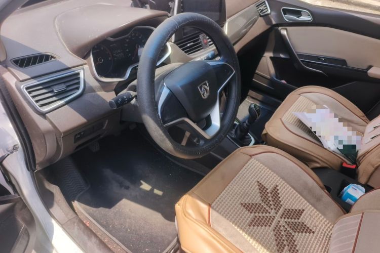 Used Baojun 310W 2017 1.5L Manual Comfort Version China V Driver Seat