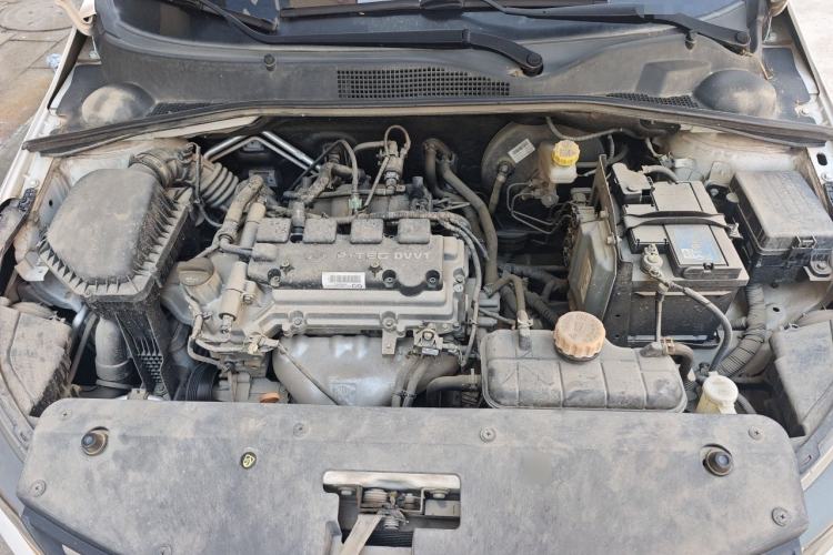 Used Baojun 310W 2017 1.5L Manual Comfort Version China VI Emission Standard Engine Bay