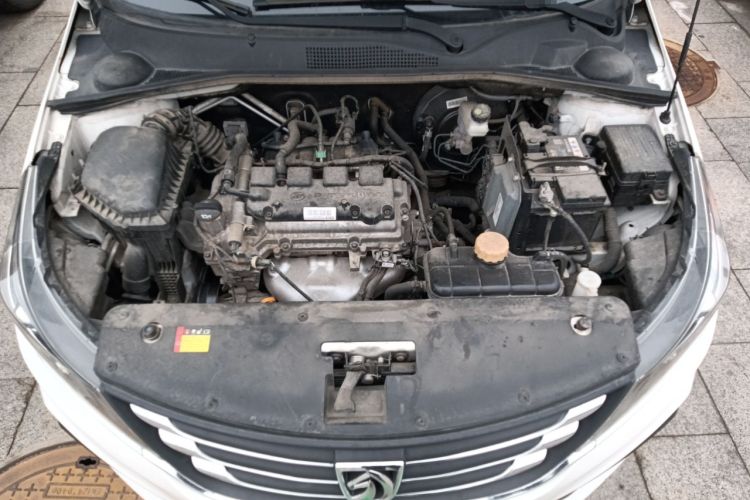Used Baojun 310W 2017 1.5L Manual Comfort Version China VI Emission Standard Engine Bay