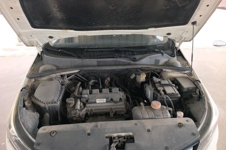 Used Baojun 310W 2017 1.5L Manual Fashion Model China V Engine Bay