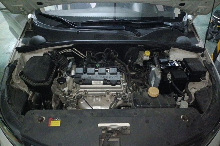 Used Baojun 310W 2017 1.5L Manual Fashion Edition China VI Engine Bay