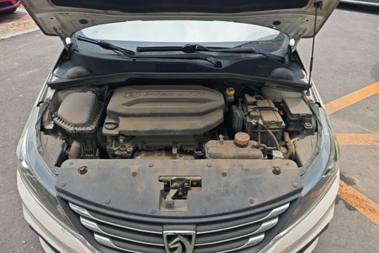 Used Baojun 310W 2017 1.5L Manual Luxury Version China VI Engine Bay