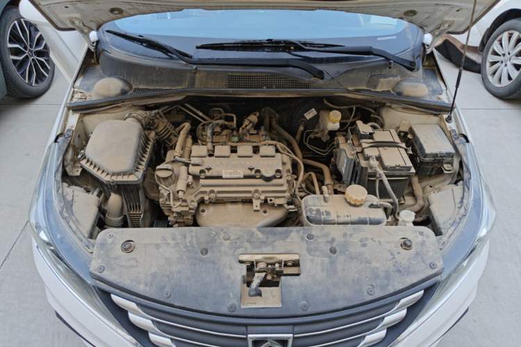 Used Baojun 310W 2017 1.5L Manual Comfort Version China V Engine Bay