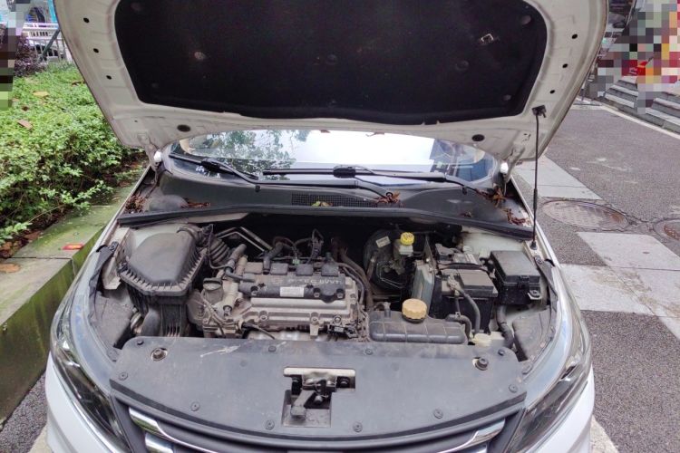 Used Baojun 310W 2017 1.5L Manual Fashion Model China V Engine Bay