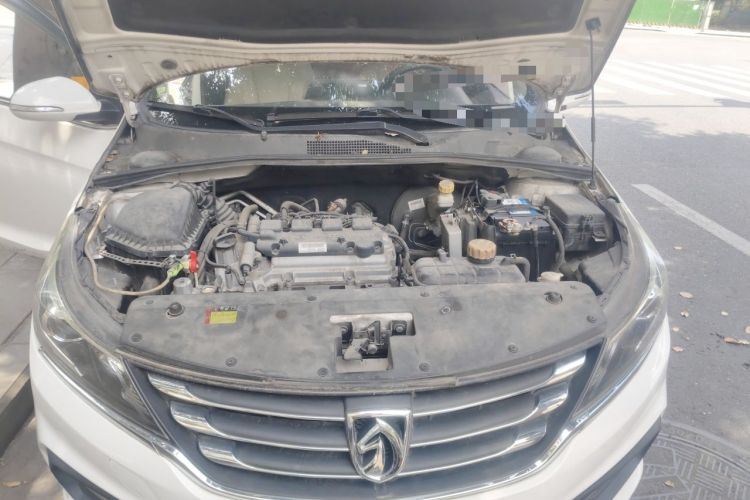 Used Baojun 310W 2017 1.5L Manual Fashion Edition China VI Engine Bay
