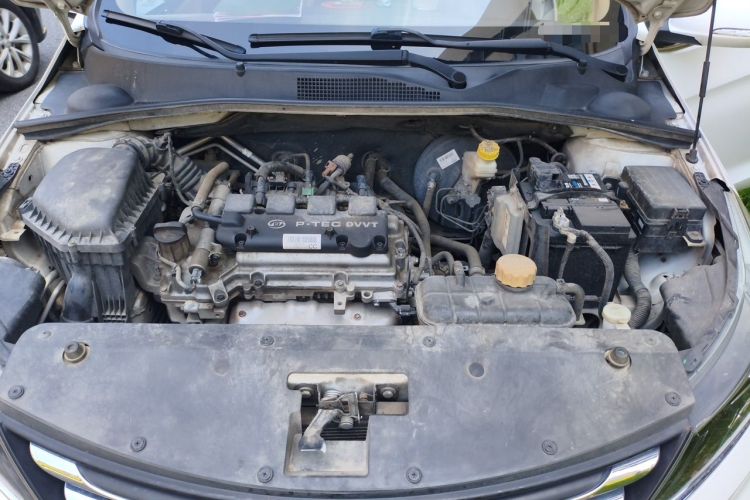 Used Baojun 310W 2017 1.5L Manual Fashion Model China V Engine Bay
