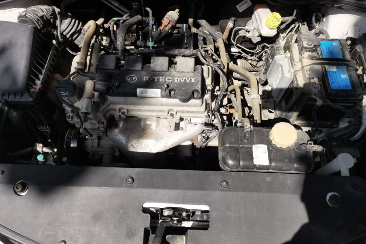 Used Baojun 310W 2017 1.5L Manual Fashion Model China V Engine Bay