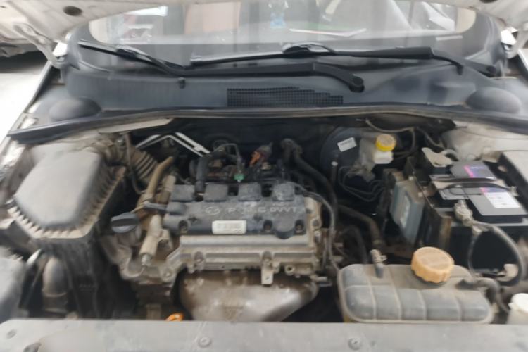 Used Baojun 310W 2017 1.5L Manual Comfort Version China V Engine Bay
