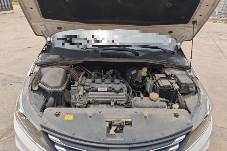 Used Baojun 310W 2017 1.5L Manual Fashion Model China V Engine Bay