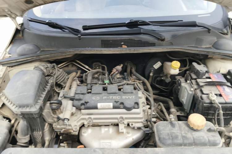 Used Baojun 310W 2017 1.5L Manual Fashion Model China V Engine Bay