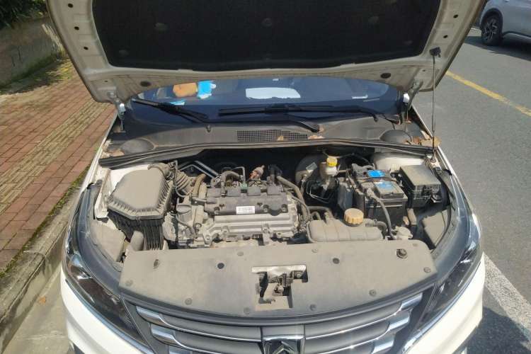 Used Baojun 310W 2017 1.5L Manual Fashion Model China V Engine Bay