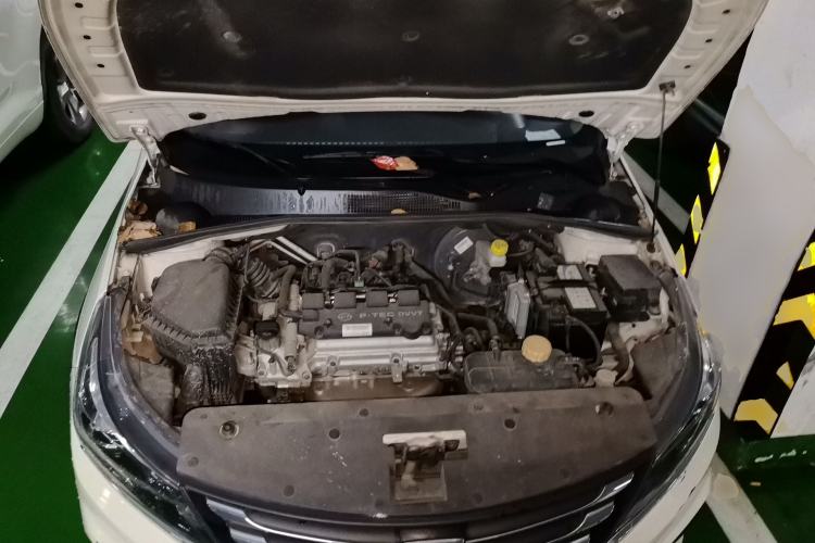 Used Baojun 310W 2017 1.5L Manual Fashion Model China V Engine Bay