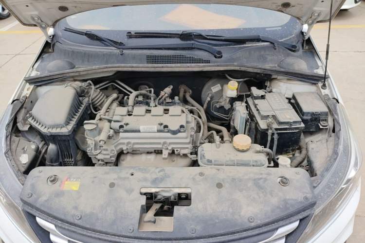 Used Baojun 310W 2017 1.5L Manual Comfort Version China V Engine Bay