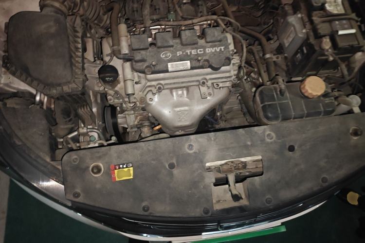 Used Baojun 310W 2017 1.5L Manual Comfort Version China V Engine Bay