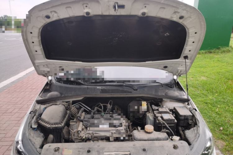 Used Baojun 310W 2017 1.5L Manual Fashion Model China V Engine Bay