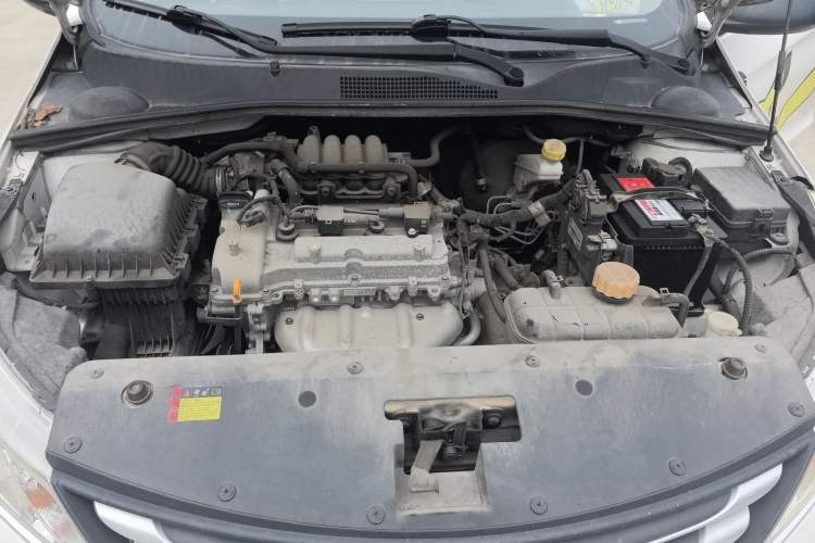 Used Baojun 310W 2017 1.2L Manual Value Edition China V Engine Bay