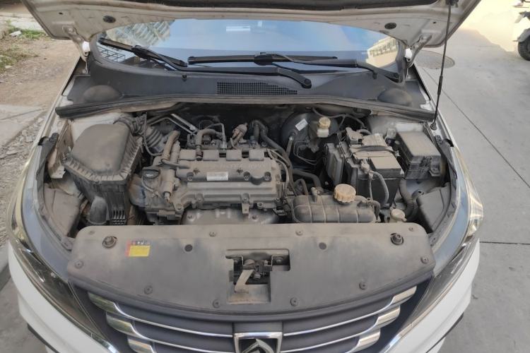 Used Baojun 310W 2017 1.5L Manual Comfort Version China V Engine Bay