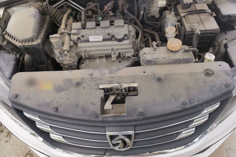 Used Baojun 310W 2017 1.5L Manual Comfort Version China VI Emission Standard Engine Bay