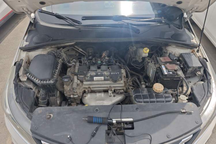 Used Baojun 310W 2017 1.5L Manual Fashion Model China V Engine Bay