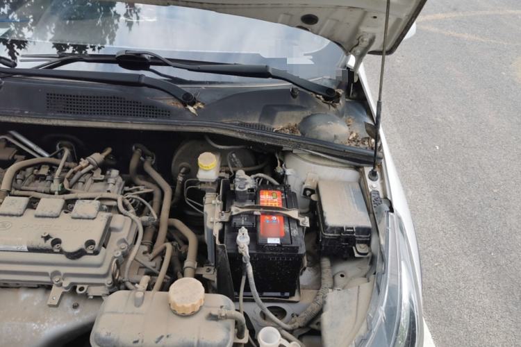Used Baojun 310W 2017 1.5L Manual Comfort Version China V Engine Bay Left