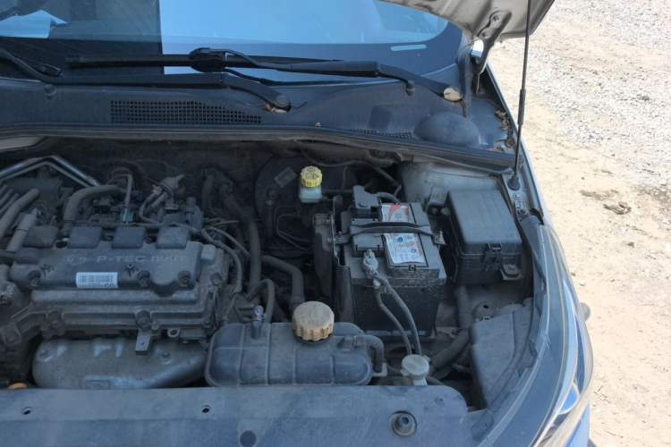 Used Baojun 310W 2017 1.5L Manual Comfort Version China V Engine Bay Left