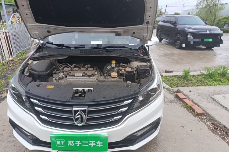 Used Baojun 310W 2017 1.5L Manual Fashion Model China V Engine Bay Left