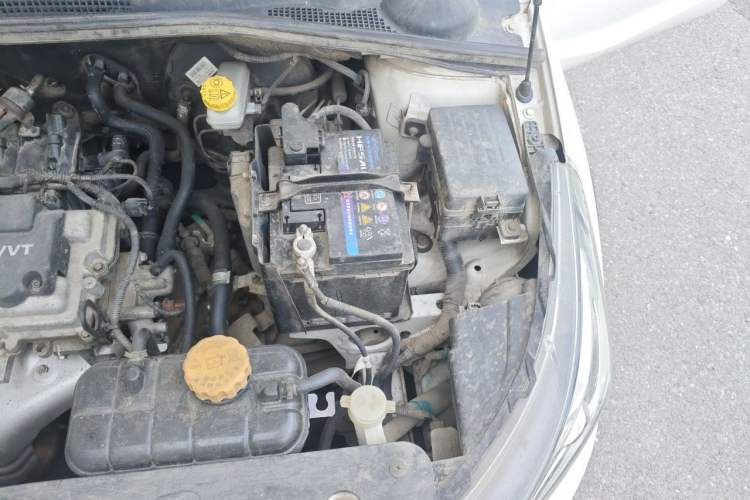 Used Baojun 310W 2017 1.5L Manual Fashion Edition China VI Engine Bay Left