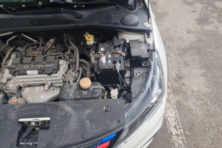 Used Baojun 310W 2017 1.5L Manual Comfort Version China V Engine Bay Left