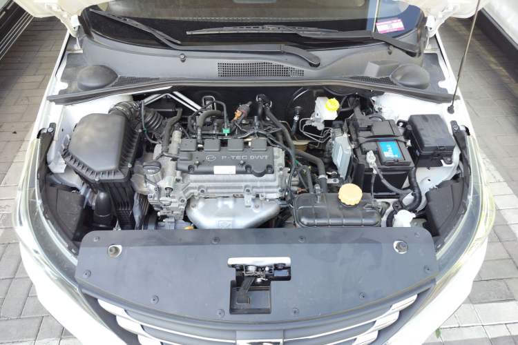 Used Baojun 310W 2017 1.5L Manual Comfort Version China V Engine Bay