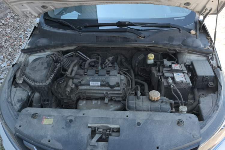 Used Baojun 310W 2017 1.5L Manual Comfort Version China V Engine Bay