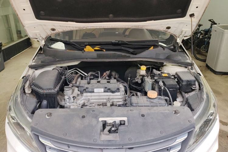 Used Baojun 310W 2017 1.5L Manual Fashion Model China V Engine Bay