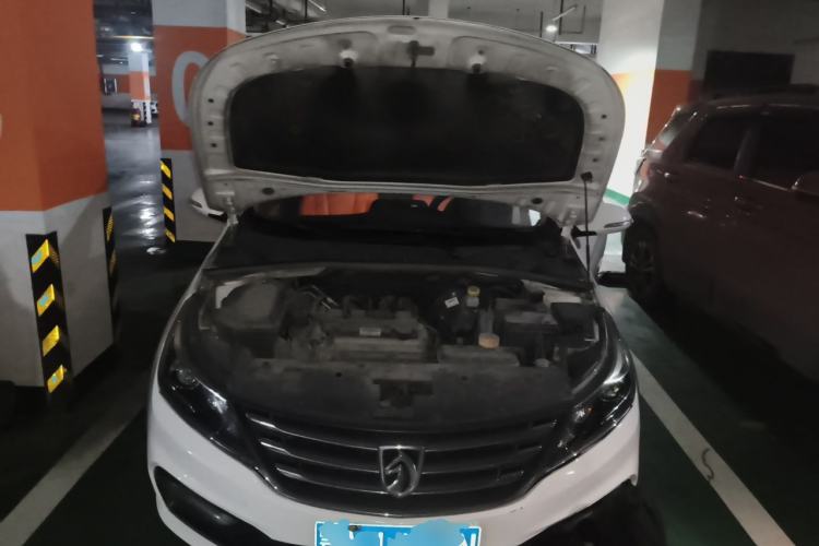 Used Baojun 310W 2017 1.5L Manual Comfort Version China V Engine Bay