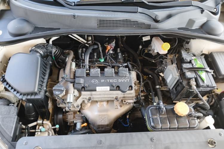Used Baojun 310W 2017 1.5L Manual Fashion Model China V Engine Bay