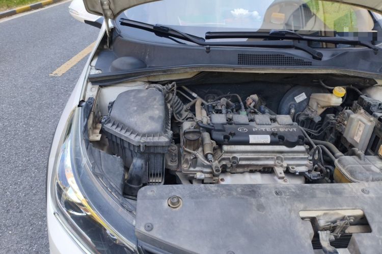 Used Baojun 310W 2017 1.5L Manual Fashion Model China V Engine Bay Right