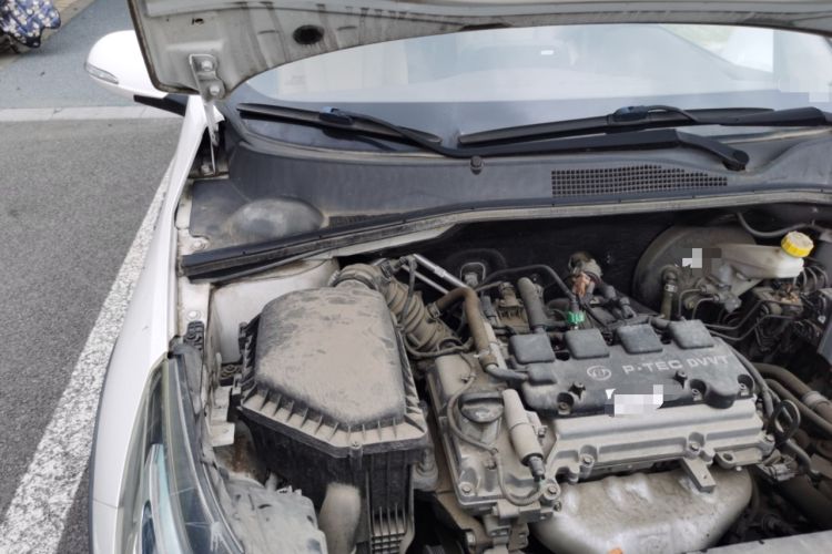 Used Baojun 310W 2017 1.5L Manual Fashion Model China V Engine Bay Right
