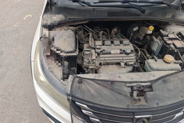 Used Baojun 310W 2017 1.5L Manual Comfort Version China V Engine Bay Right