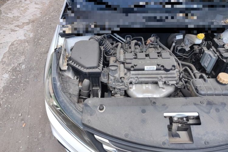 Used Baojun 310W 2017 1.5L Manual Comfort Version China V Engine Bay Right