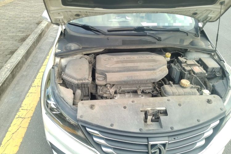 Used Baojun 310W 2017 1.5L Manual Luxury Edition China V Engine Bay Right