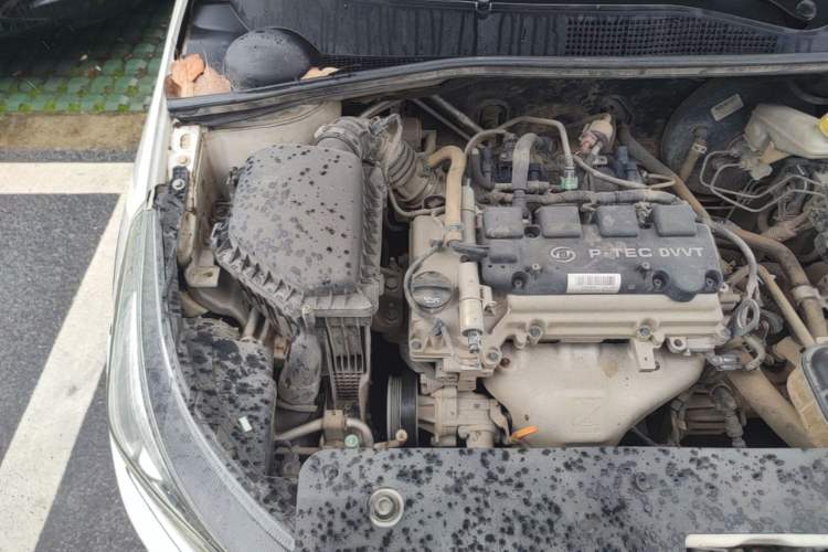Used Baojun 310W 2017 1.5L Manual Fashion Edition China VI Engine Bay Right
