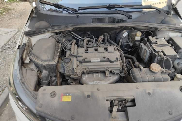 Used Baojun 310W 2017 1.5L Manual Comfort Version China V Engine Bay Right