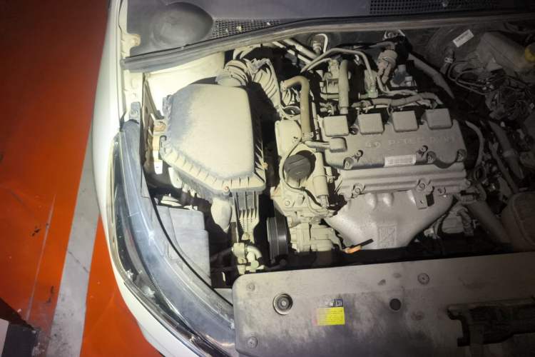 Used Baojun 310W 2017 1.5L Manual Comfort Version China V Engine Bay Right