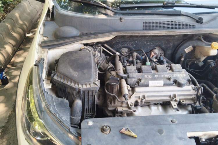 Used Baojun 310W 2017 1.5L Manual Fashion Model China V Engine Bay Right