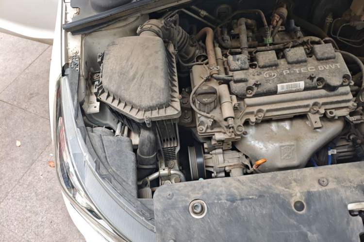 Used Baojun 310W 2017 1.5L Manual Comfort Version China V Engine Bay Right