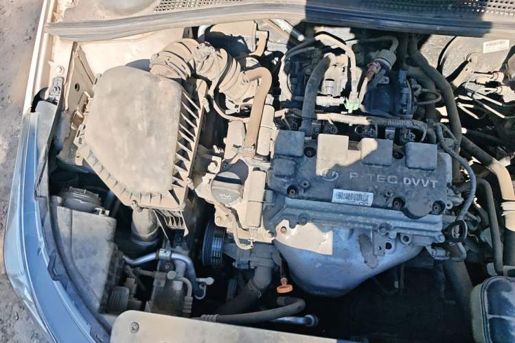 Used Baojun 310W 2017 1.5L Manual Fashion Model China V Engine Bay Right