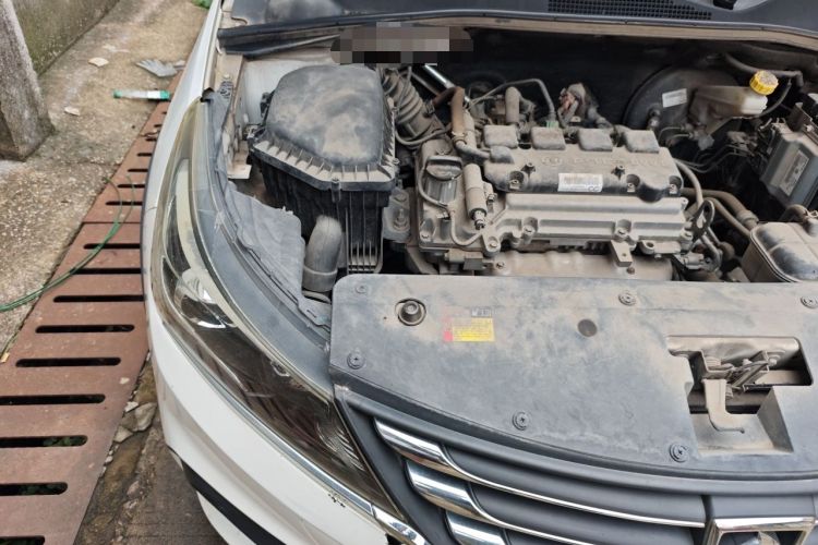 Used Baojun 310W 2017 1.5L Manual Comfort Version China V Engine Bay Right