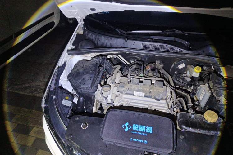 Used Baojun 310W 2017 1.5L Manual Fashion Model China V Engine Bay Right