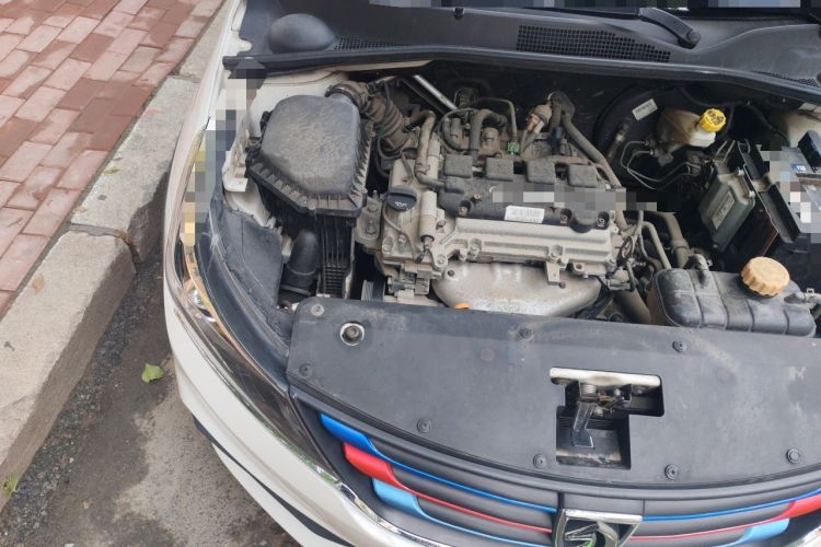 Used Baojun 310W 2017 1.5L Manual Comfort Version China V Engine Bay Right