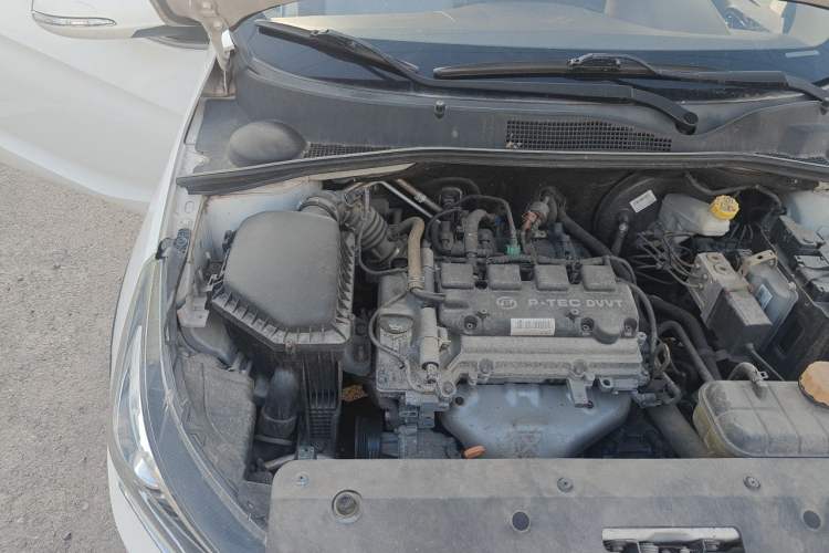 Used Baojun 310W 2017 1.5L Manual Fashion Model China V Engine Bay Right