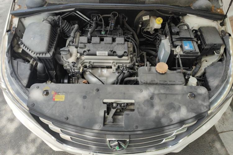 Used Baojun 310W 2017 1.5L Manual Fashion Edition China VI Engine Bay